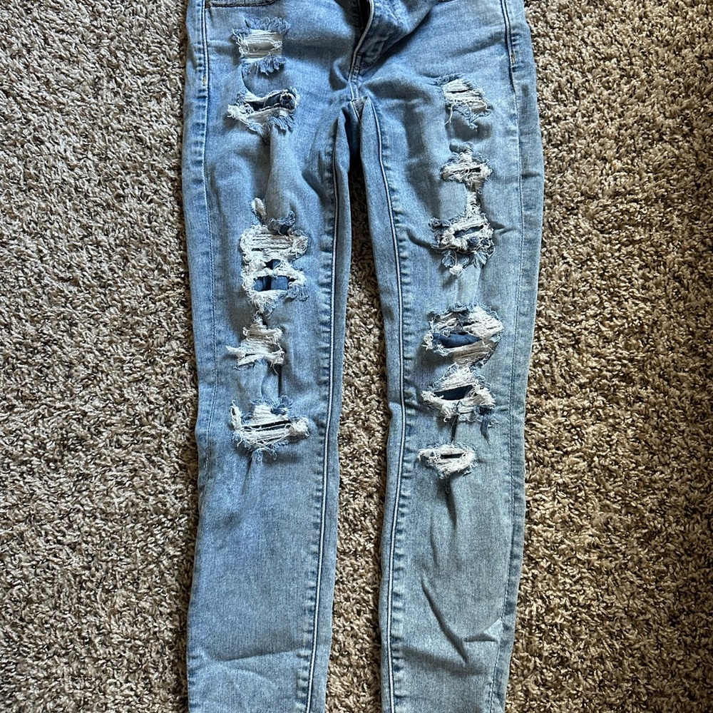 American Eagle Outfitters Light Blue Distressed Skinny Jeans